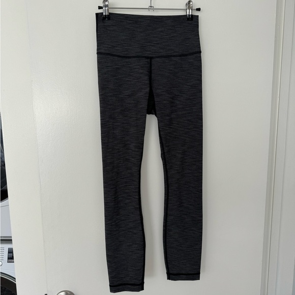 Lululemon Women’s legging - Picture 2 of 4